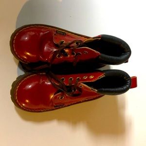 Dr. Martens girls shoes